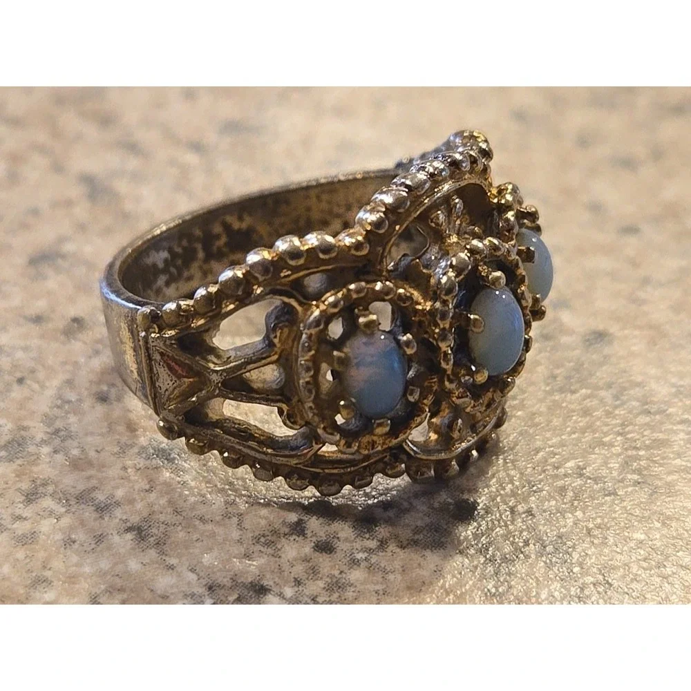 Vintage 18K HGE‎ Iridescent Faux Opal Beaded Filigree Gold Tone Ring